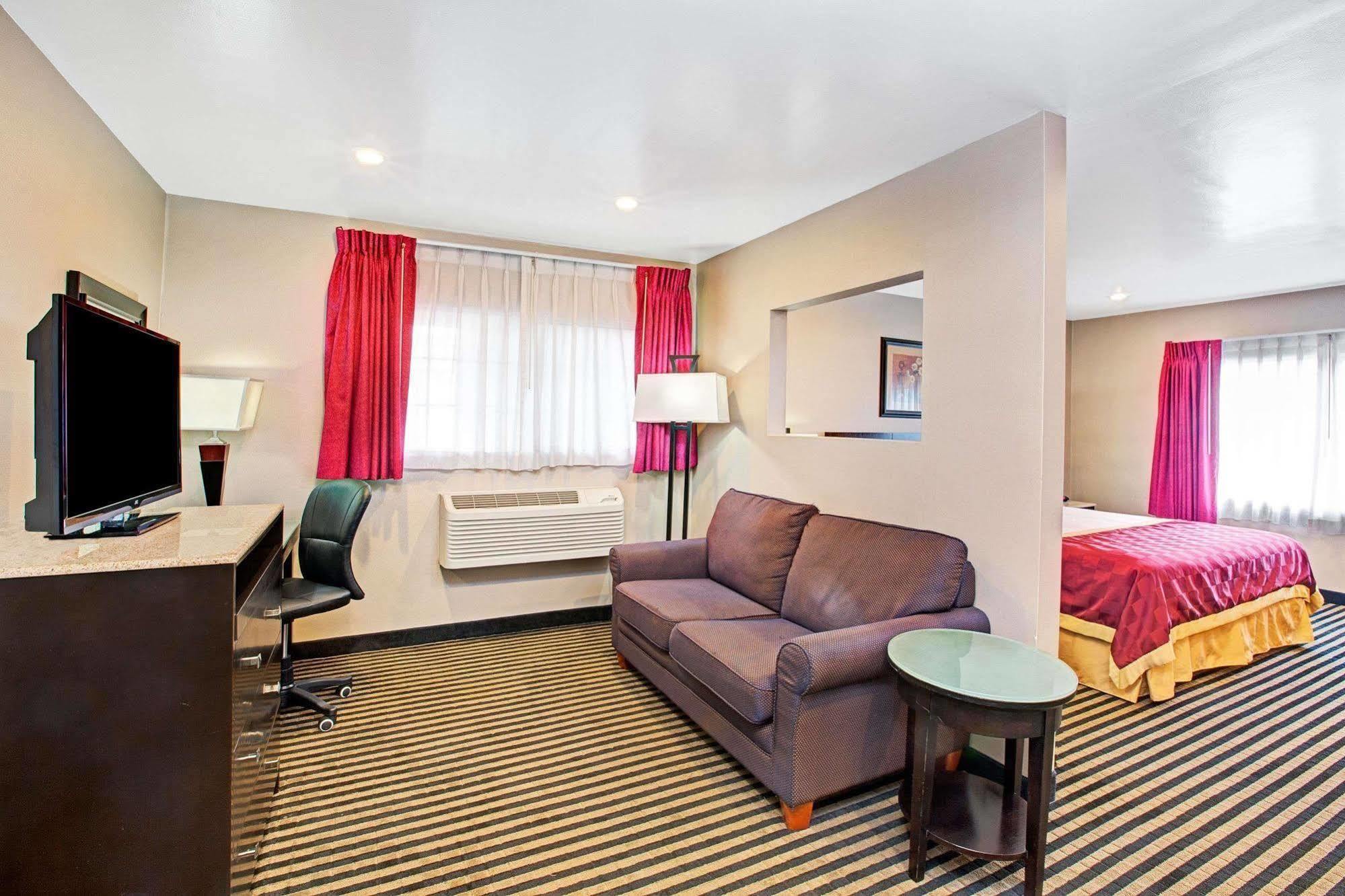 Ramada By Wyndham Marina Del Rey Ξενοδοχείο Εξωτερικό φωτογραφία